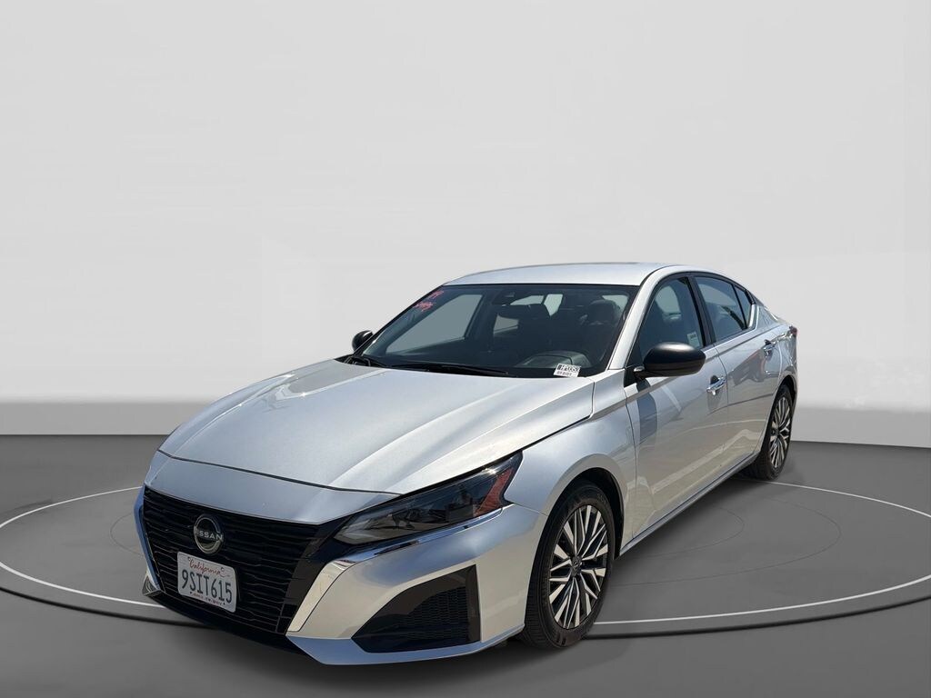 Certified 2025 Nissan Altima SV Sedan