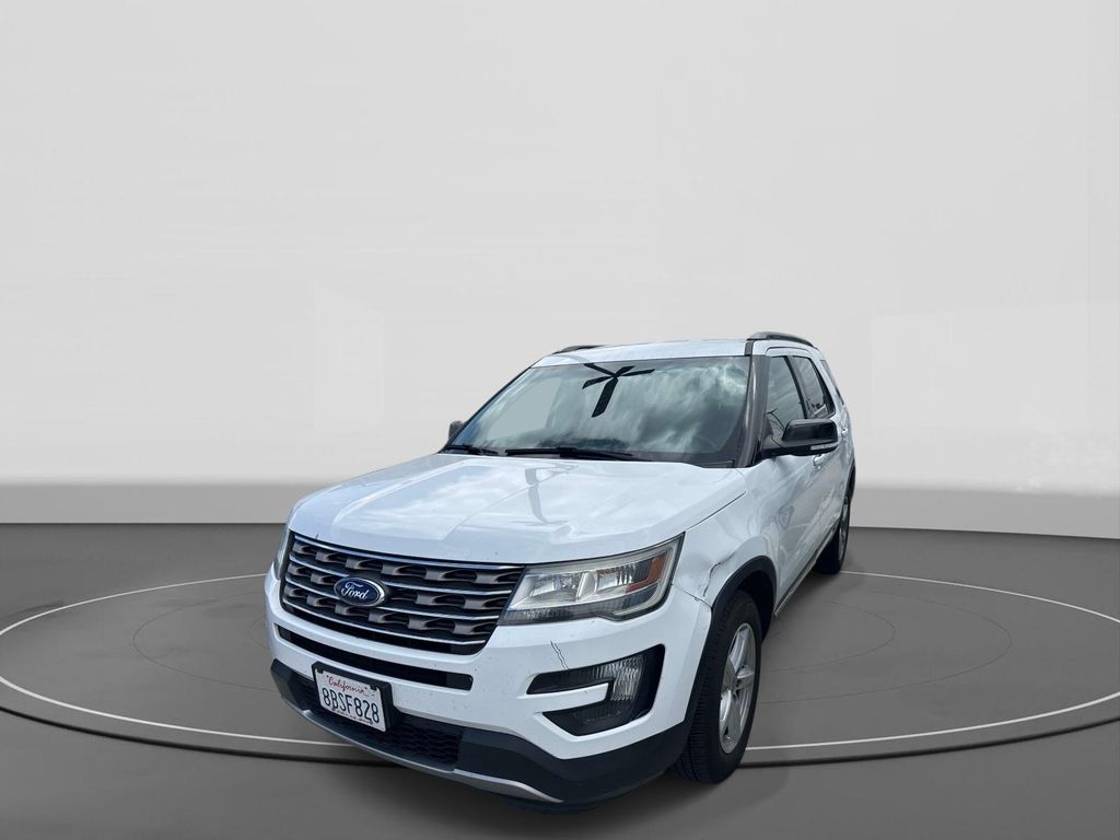 2016 Ford Explorer XLT 4WD's photo