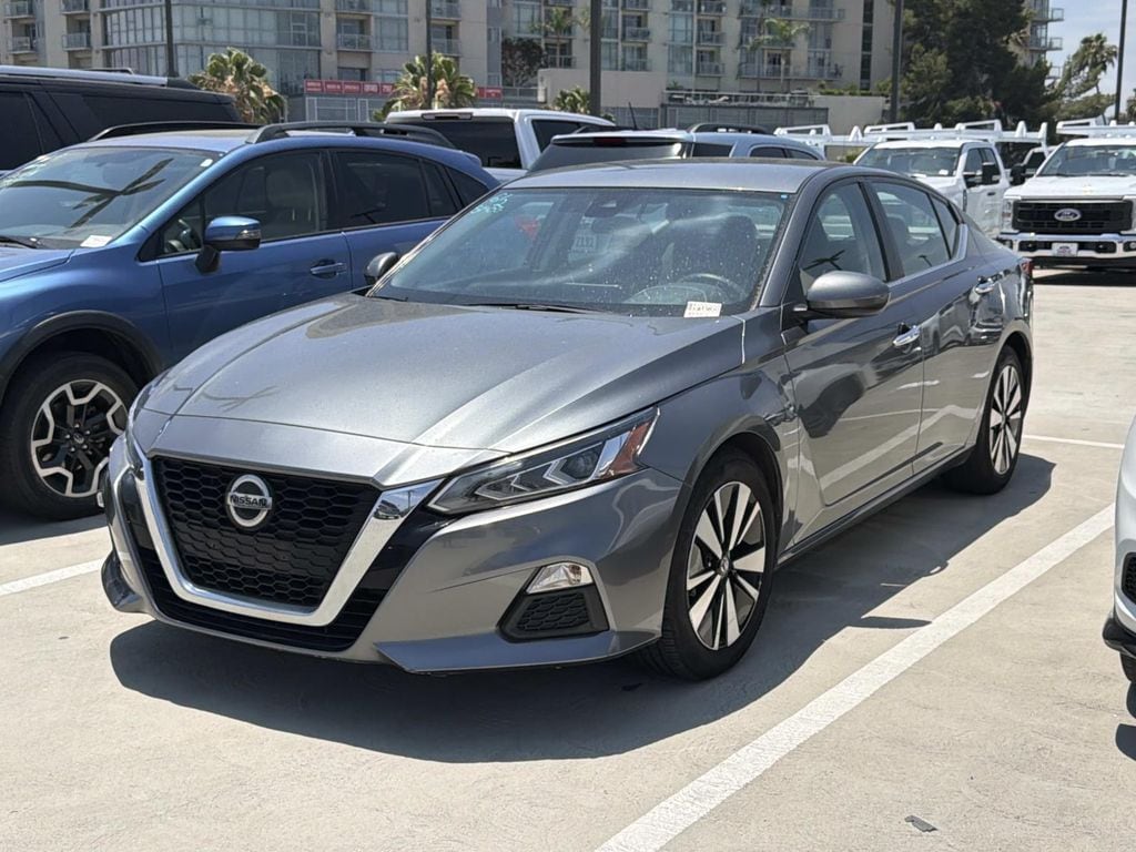 2022 Nissan Altima 2.5 SV's photo