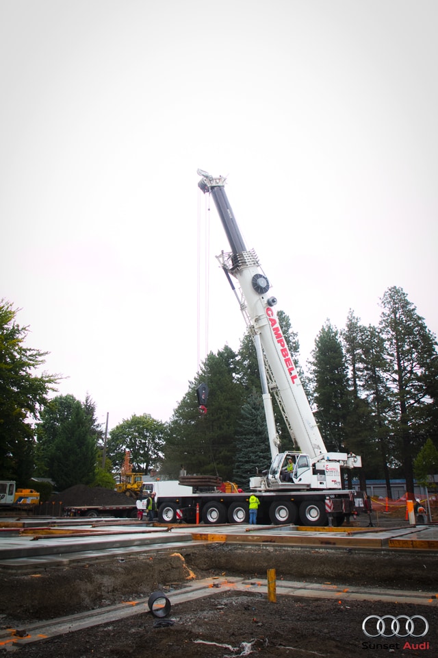 audi-crane-1.jpg