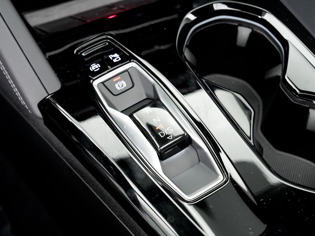 2025 Audi Q5 Premium - Photo 20