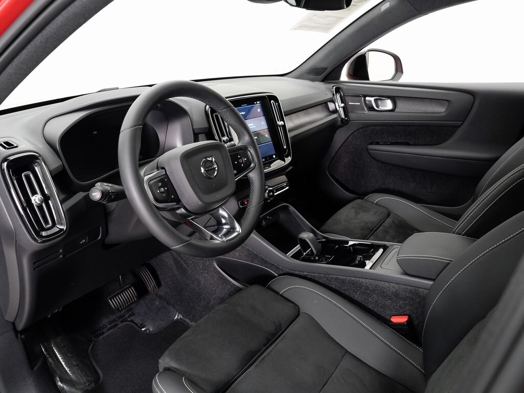 Used 2023 Volvo C40 Recharge Pure Electric Ultimate SUV