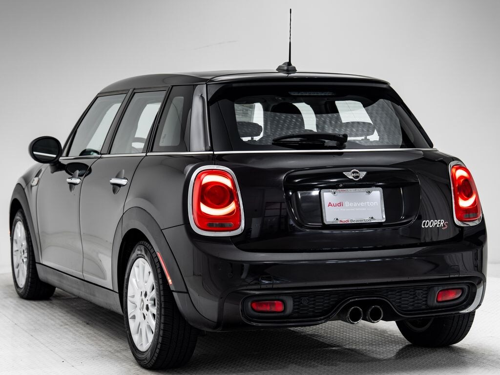 Used 2016 MINI Hardtop 4 Door Base Hatchback