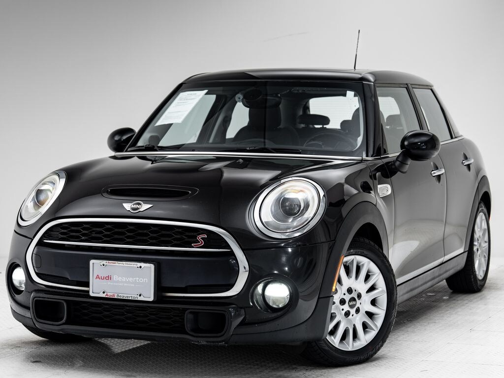 Used 2016 MINI Hardtop 4 Door Base Hatchback