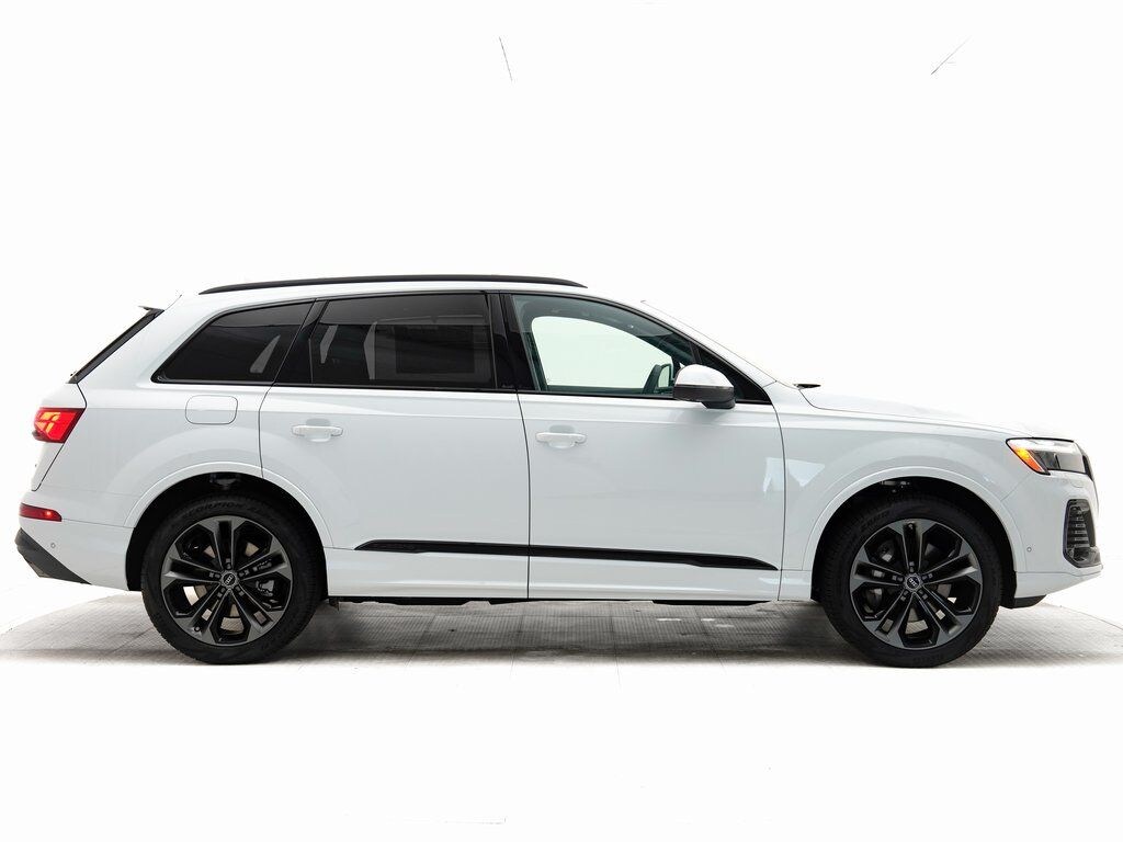 Used 2025 Audi Q7 55 Premium Plus SUV