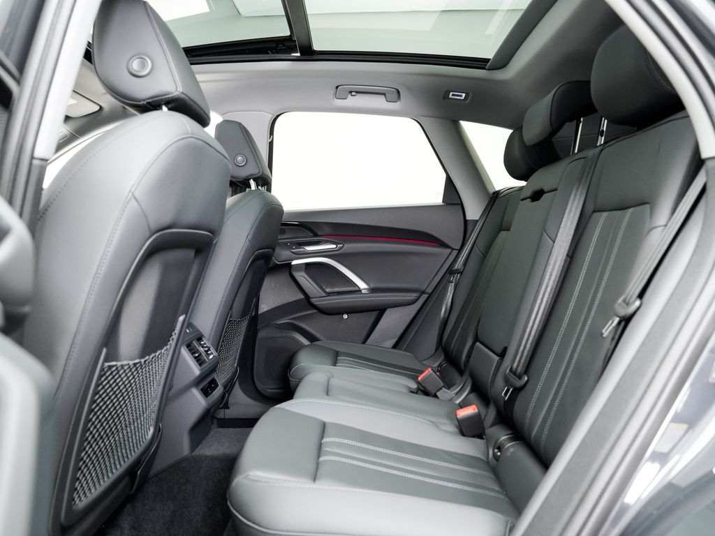 2025 Audi Q5 Premium - Photo 24