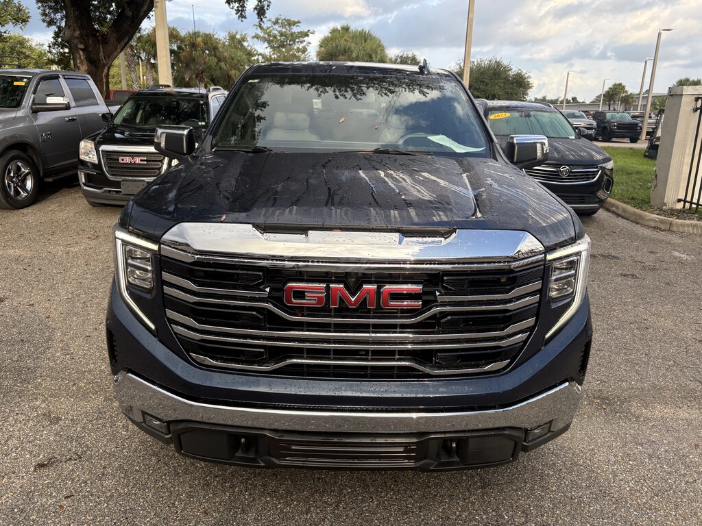 Used 2022 GMC Sierra 1500 SLT Truck