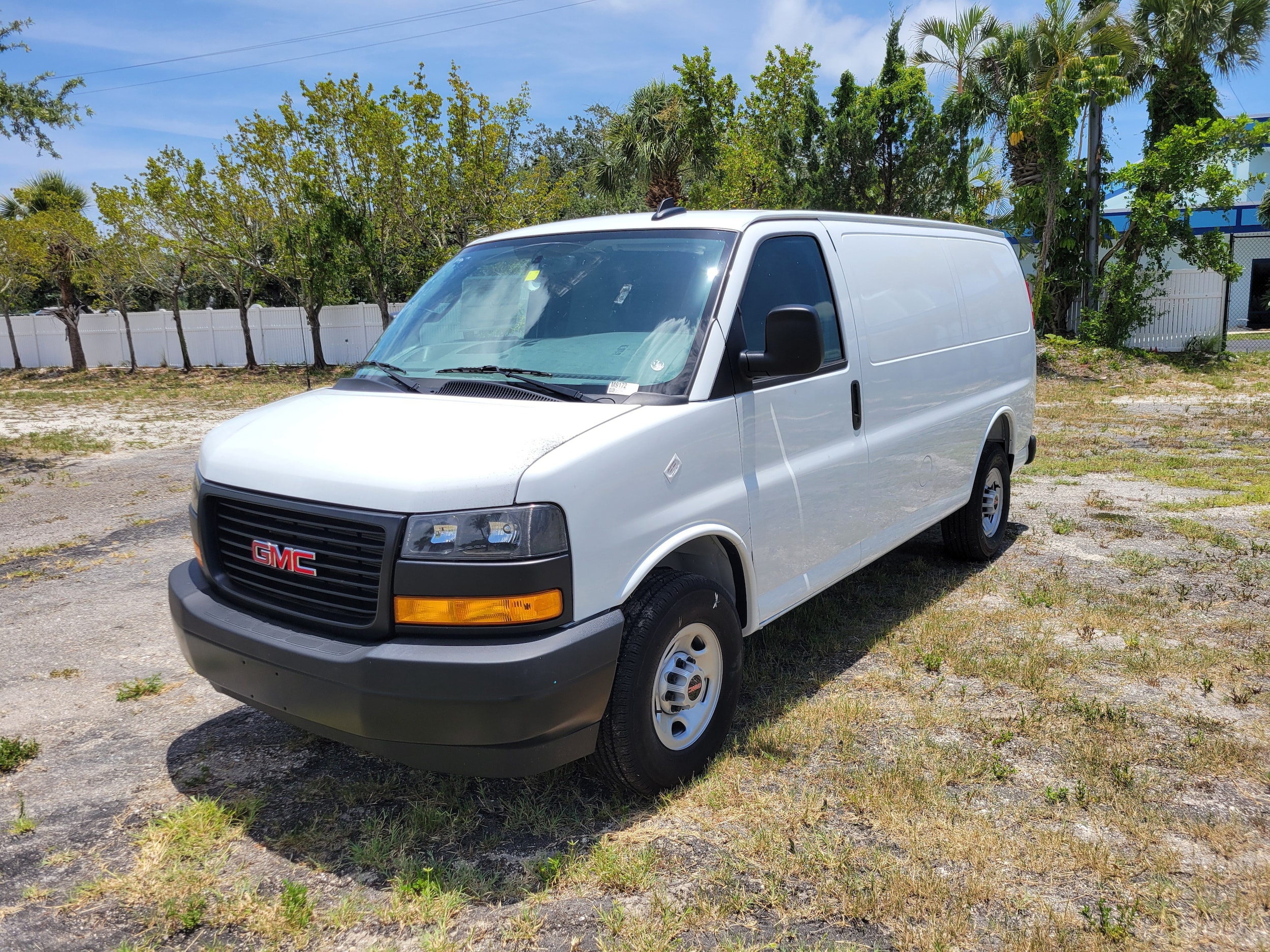 2025 GMC Savana Cargo Work Van - Photo 9