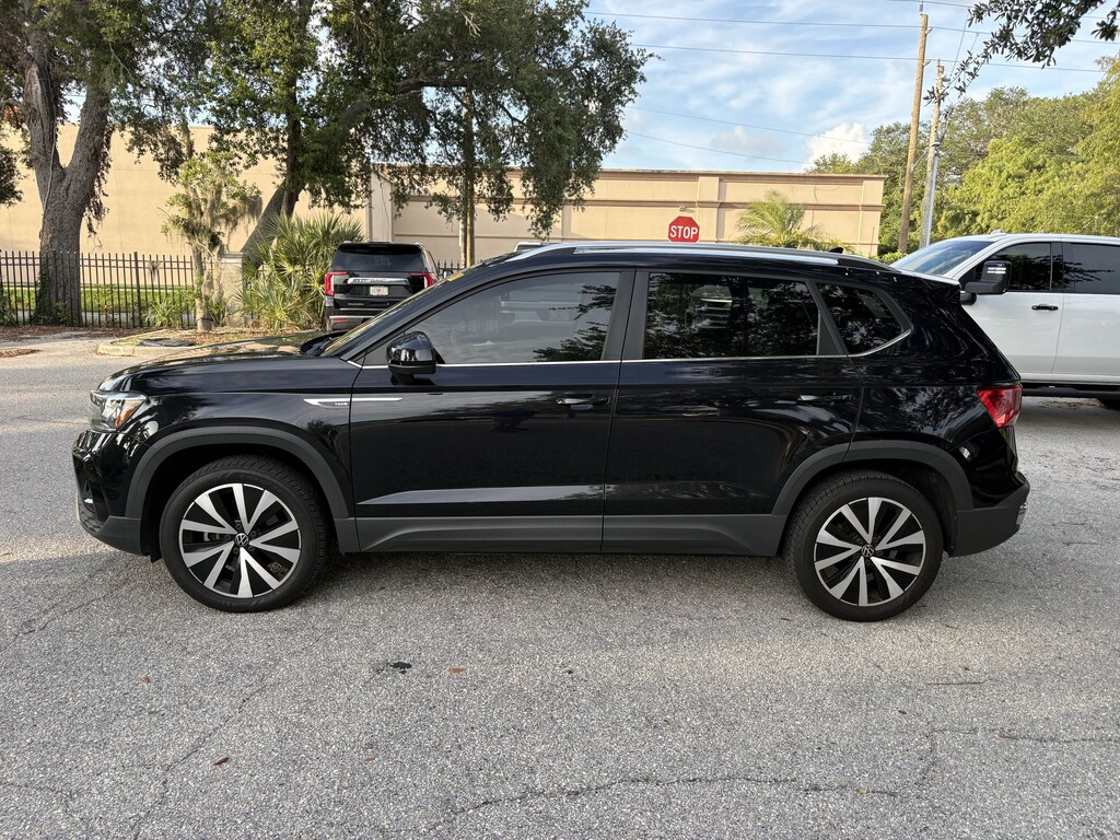 Used 2022 Volkswagen Taos 1.5T SE SUV