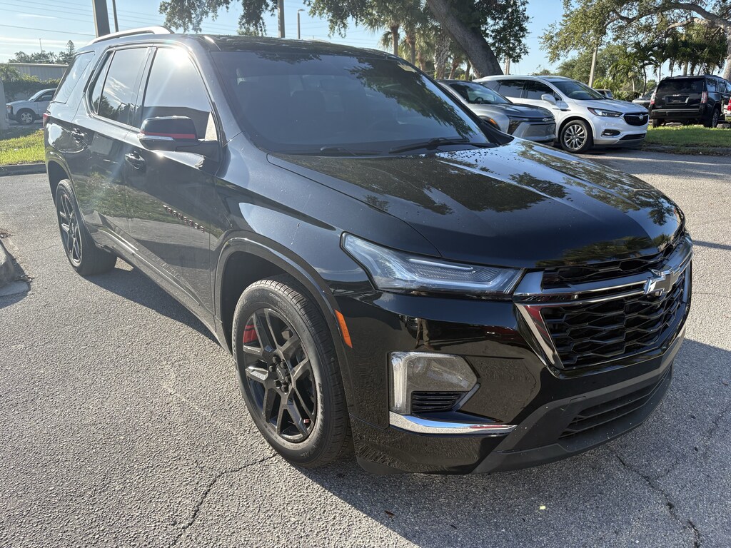 Used 2023 Chevrolet Traverse Premier SUV