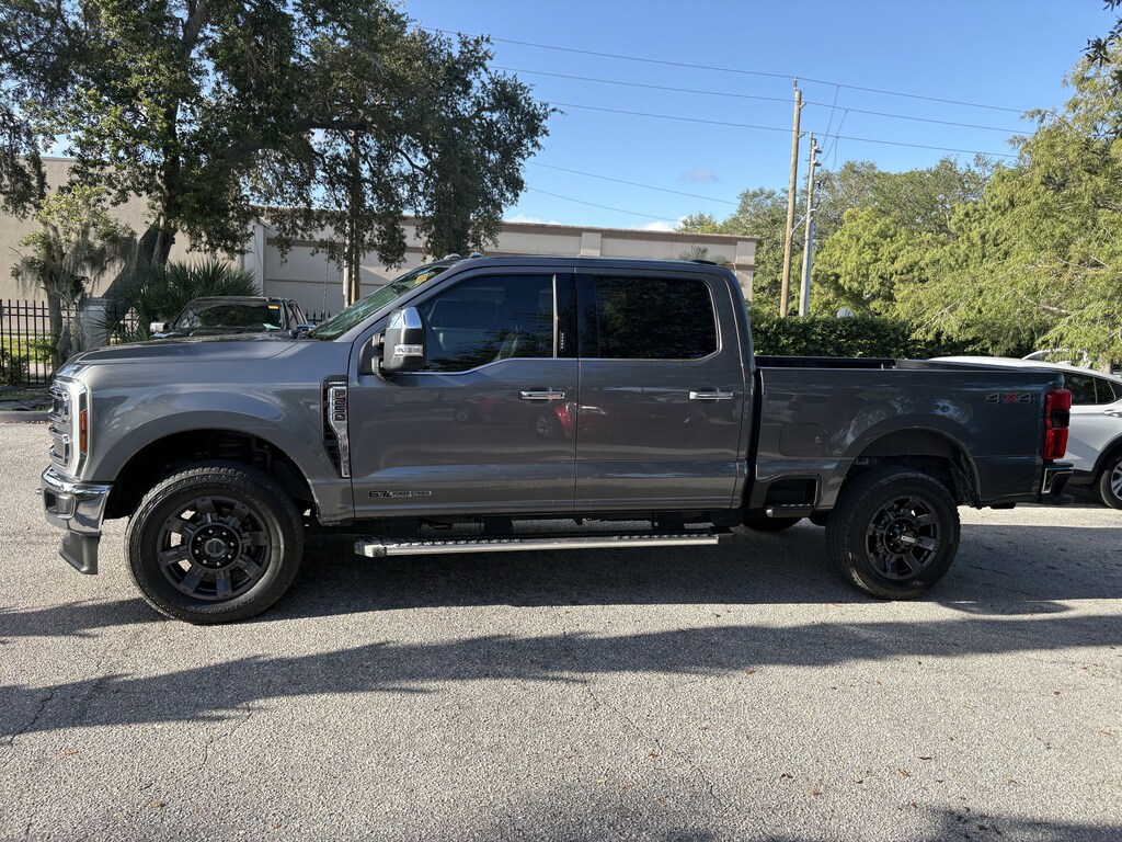 Used 2024 Ford F-250 Lariat Truck