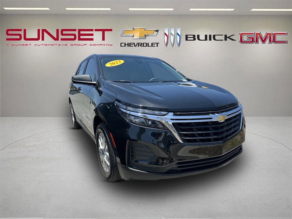 Used 2023 Chevrolet Equinox LS SUV