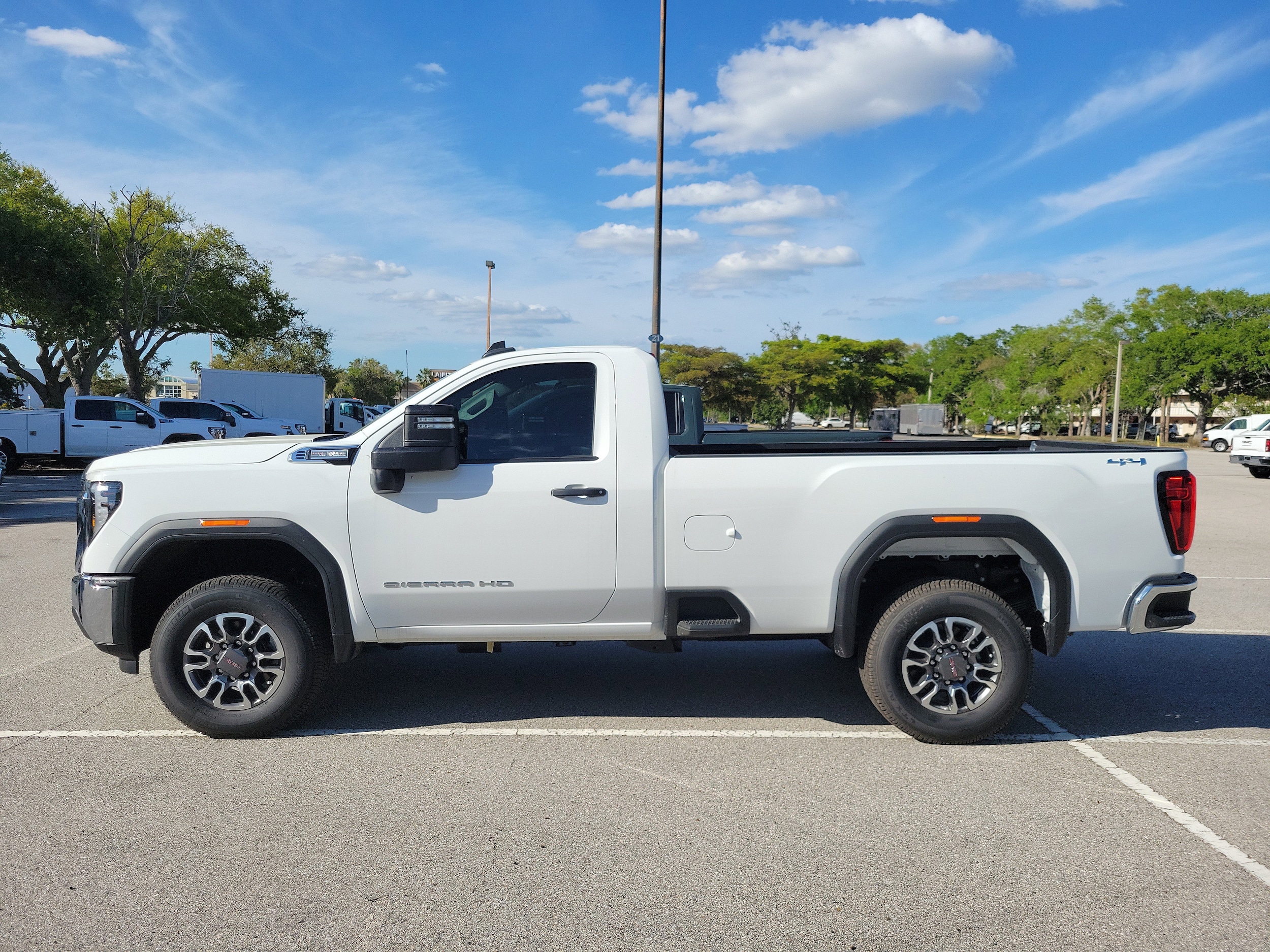 2025 GMC Sierra 3500HD Pro - Photo 7