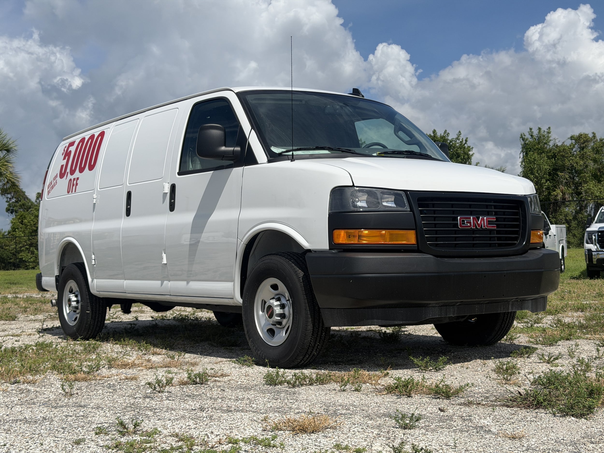 2025 GMC Savana Cargo