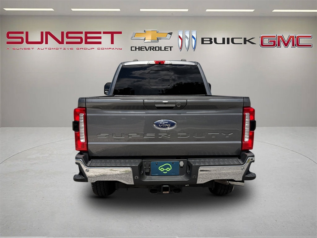 Used 2024 Ford F-250 Lariat Truck