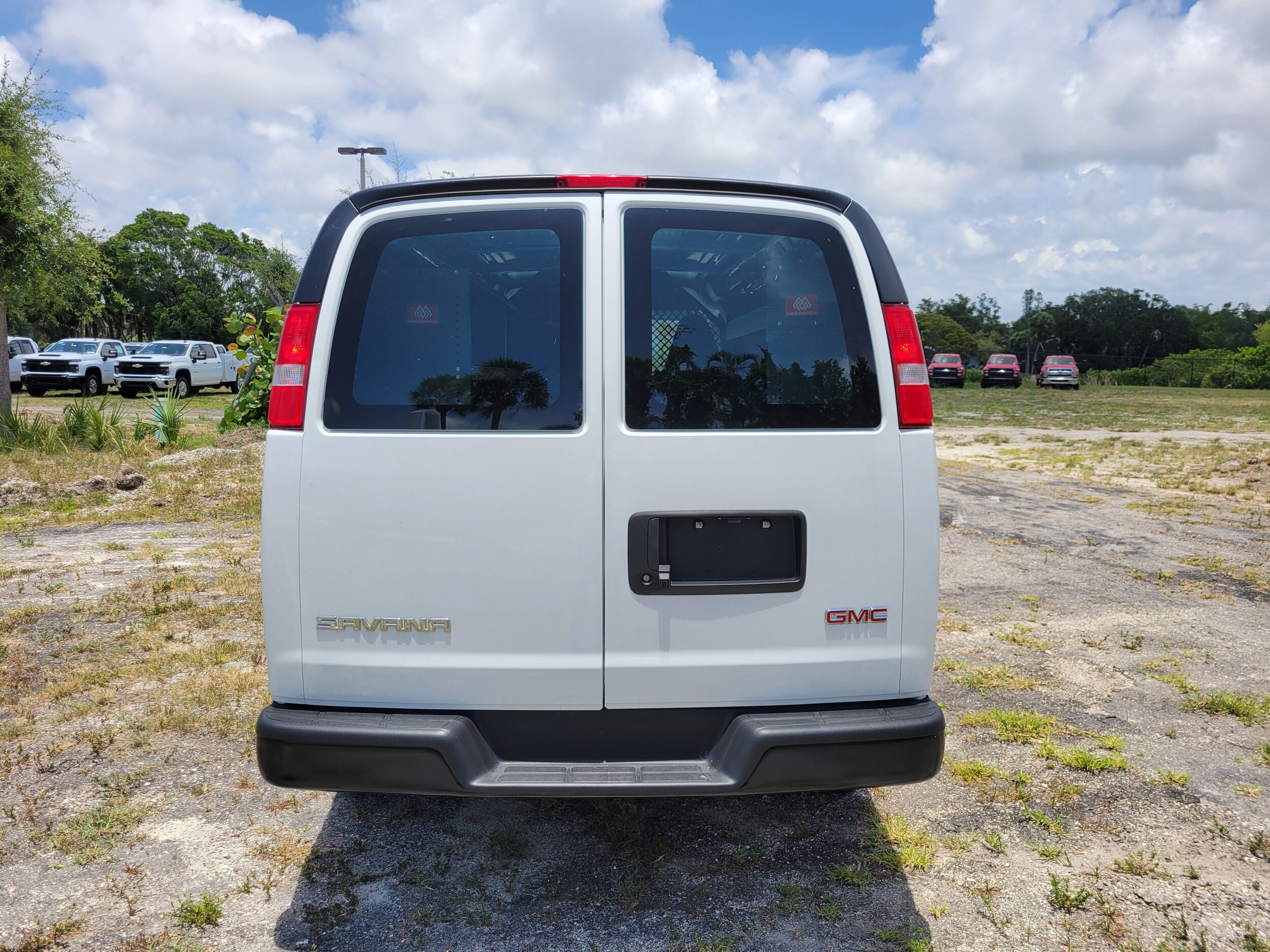 2025 GMC Savana Cargo Work Van - Photo 5