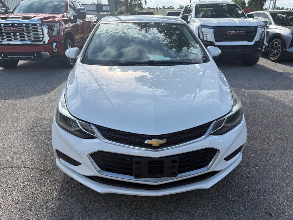 Used 2017 Chevrolet Cruze LT Car