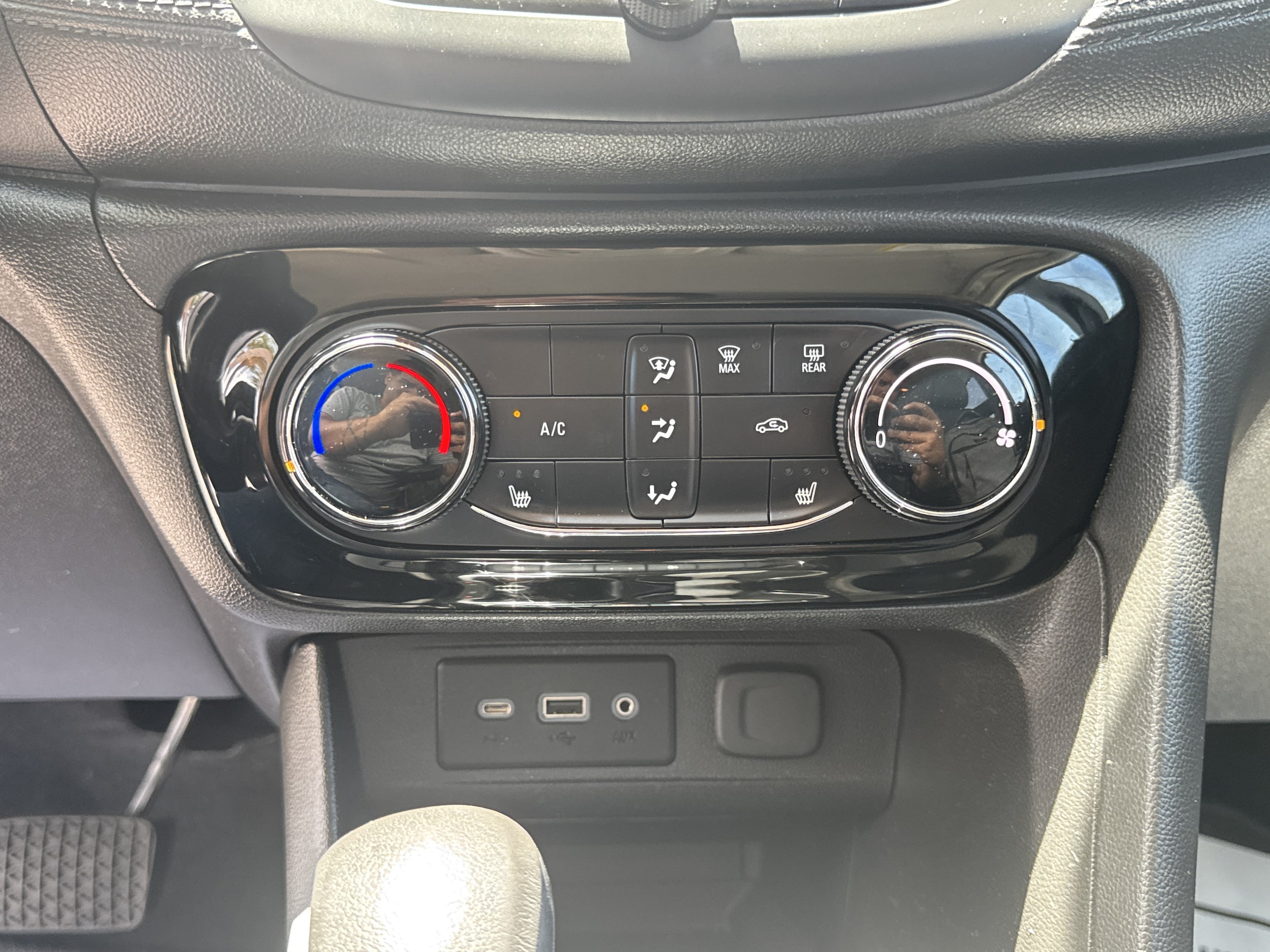 2022 Buick Encore GX Preferred - Photo 23