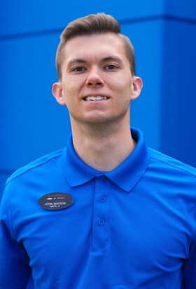 Staff member John Watson from ID_e043b0