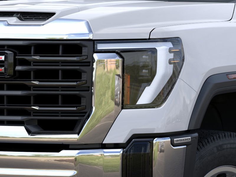 2025 GMC Sierra 3500HD Pro - Photo 10