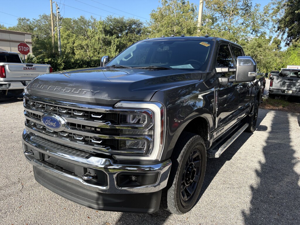 Used 2024 Ford F-250 Lariat Truck