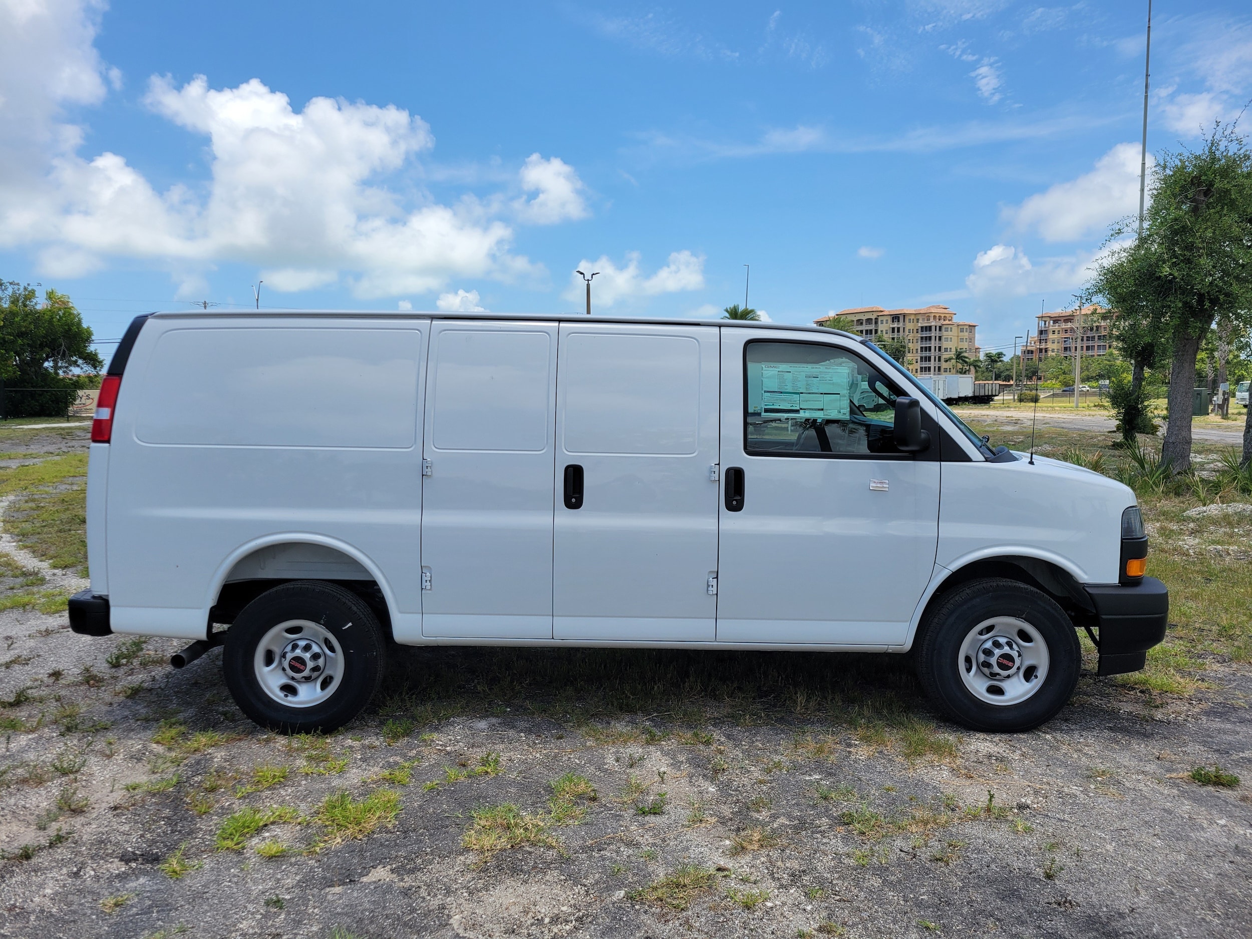 2025 GMC Savana Cargo Work Van - Photo 3