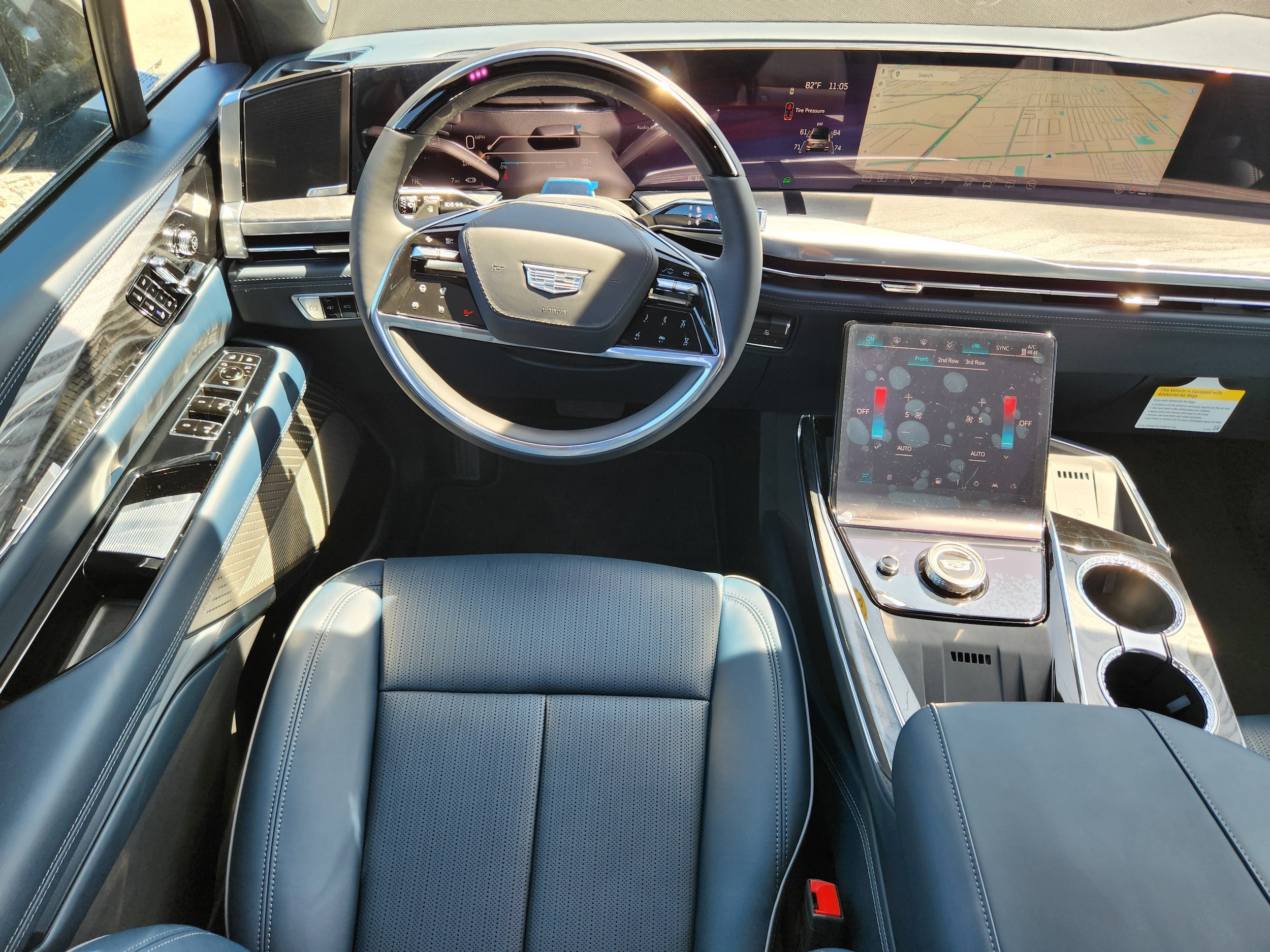 2025 Cadillac Escalade IQ Luxury 2 - Photo 16