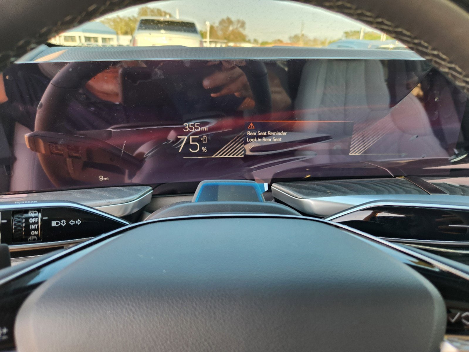 2025 Cadillac Escalade IQ Sport 1 - Photo 37