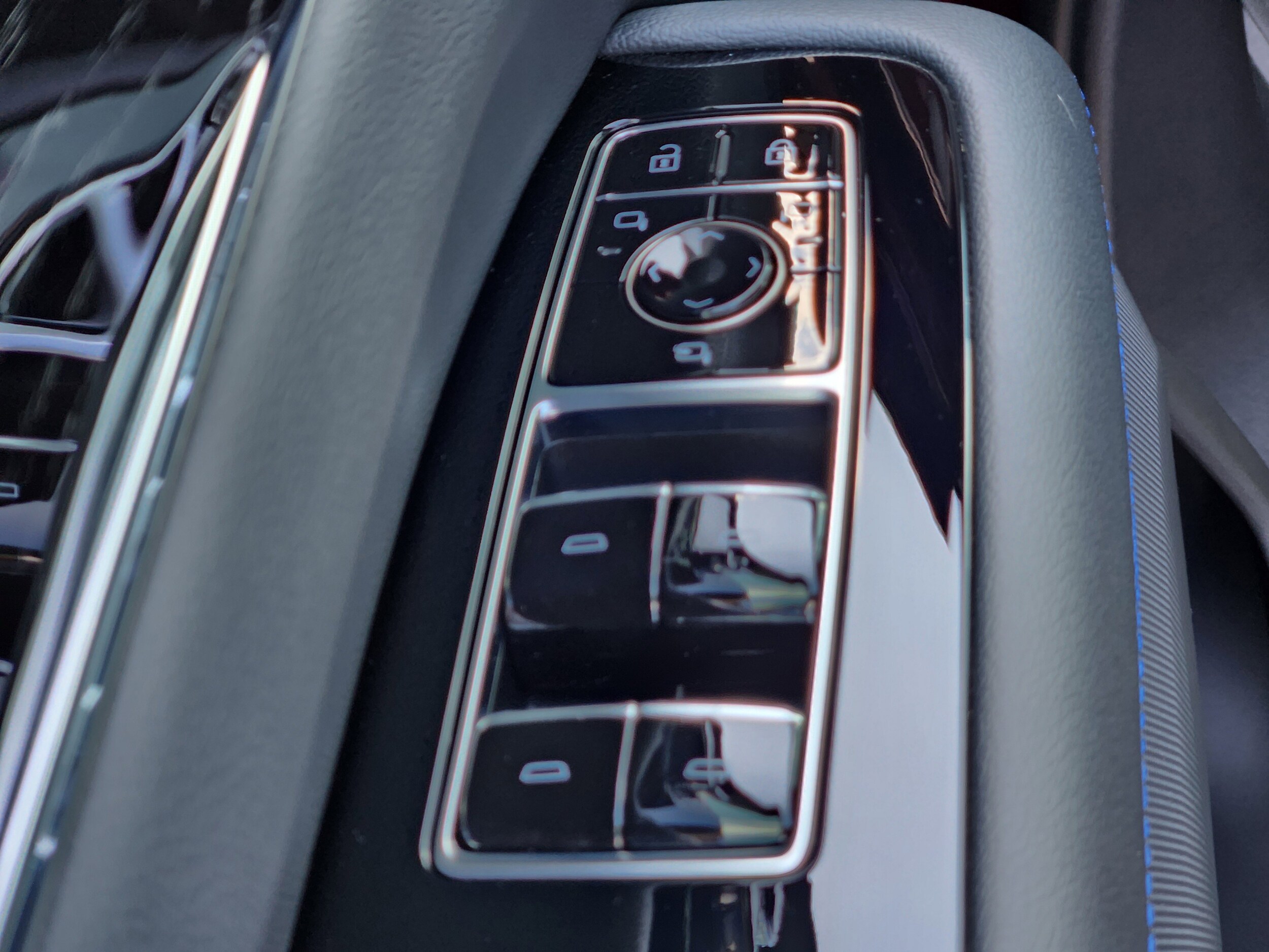 2025 Cadillac Escalade IQ Luxury 1 - Photo 22