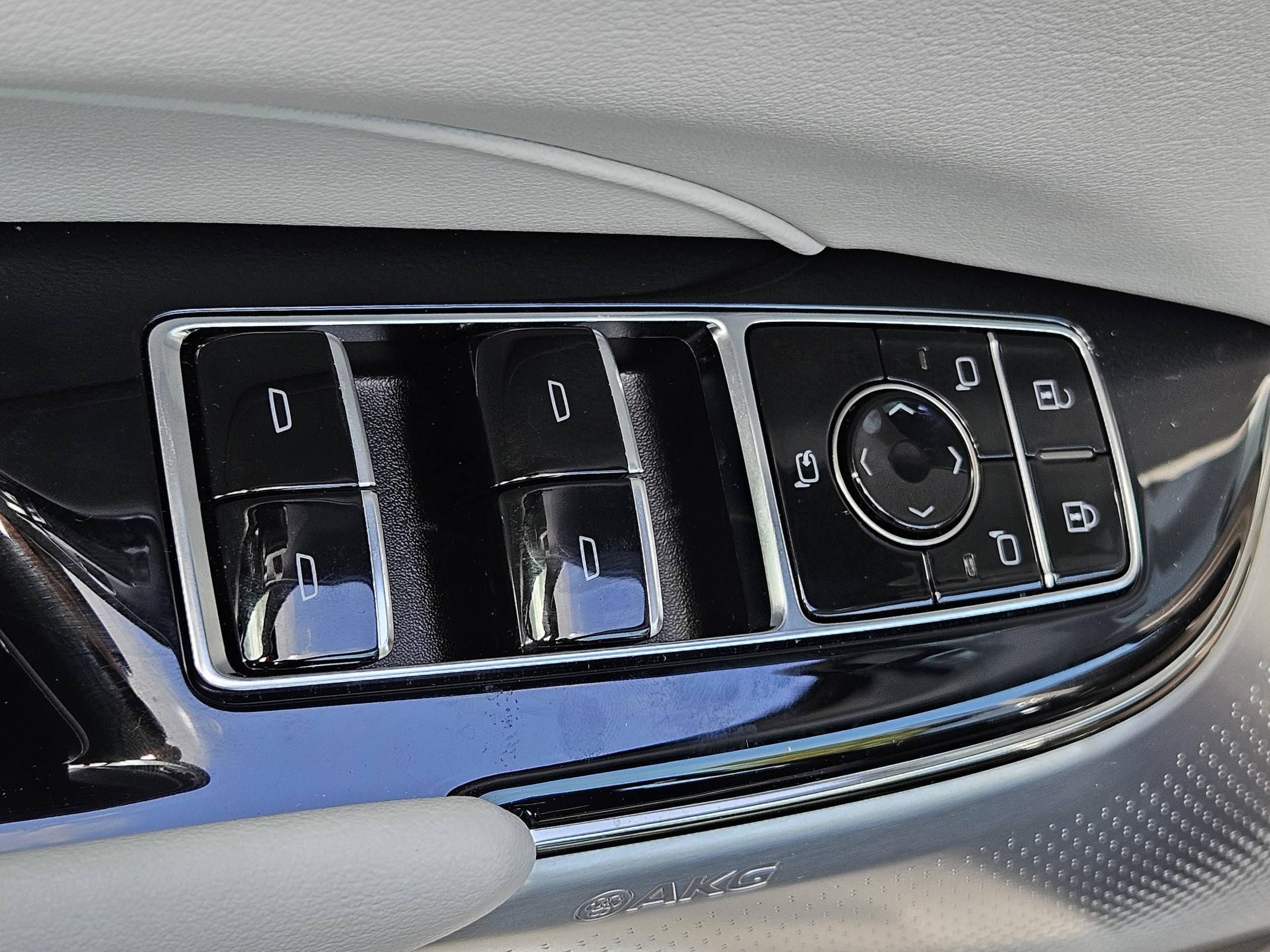 2025 Cadillac LYRIQ Sport 3 - Photo 19