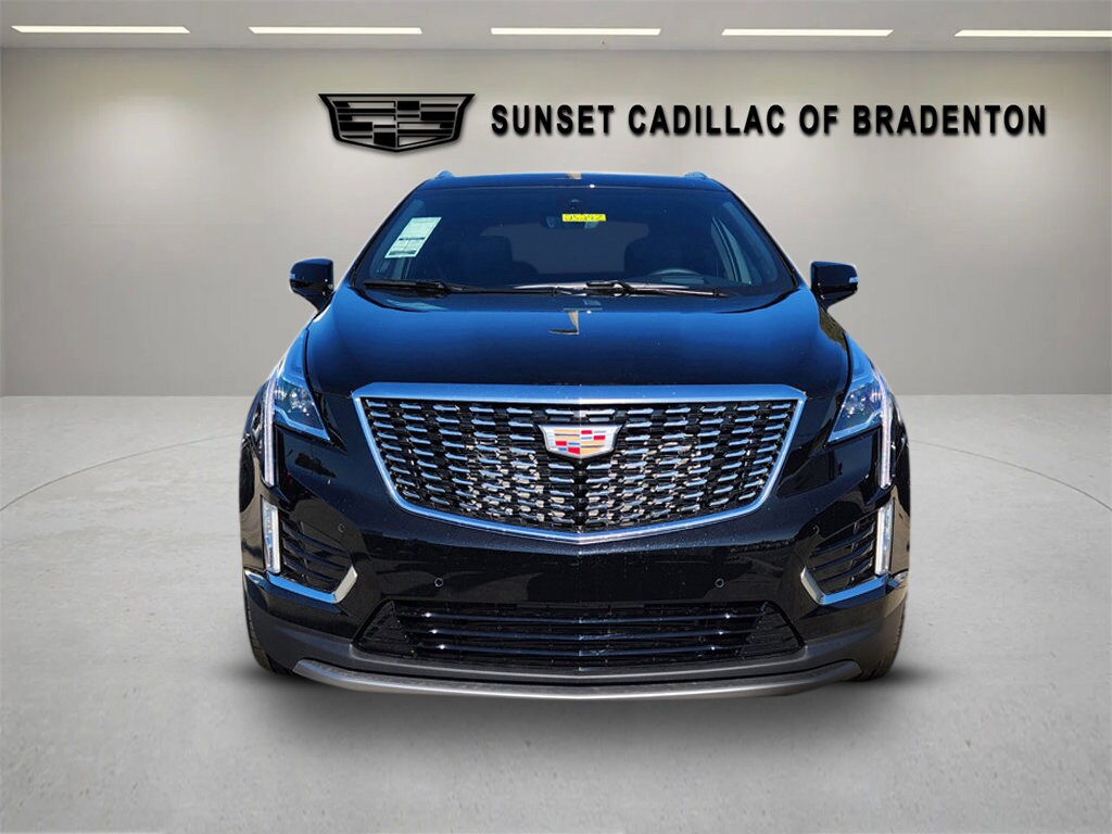 2025 Cadillac XT5 Premium Luxury photo 2