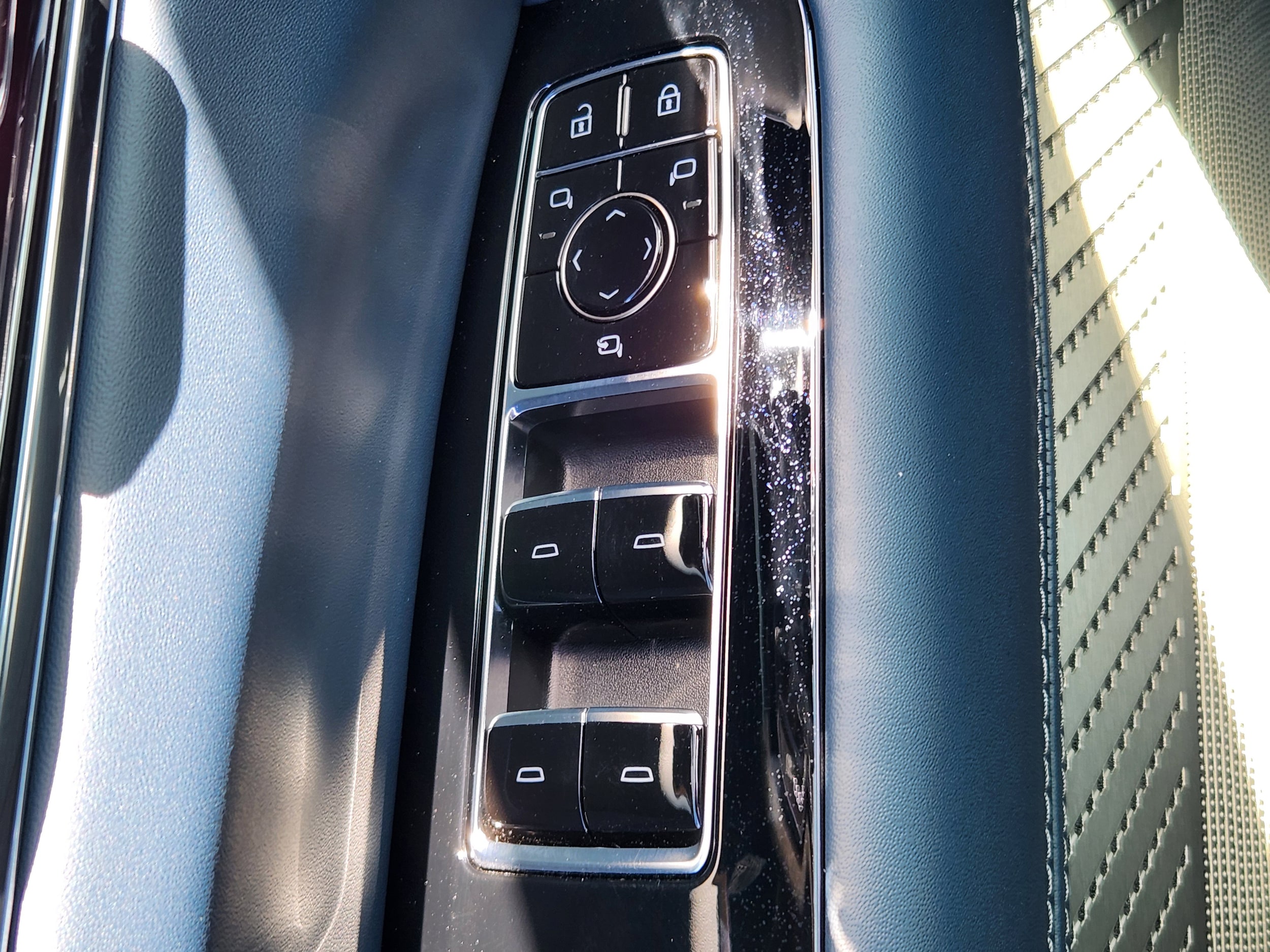 2025 Cadillac Escalade IQ Luxury 2 - Photo 21