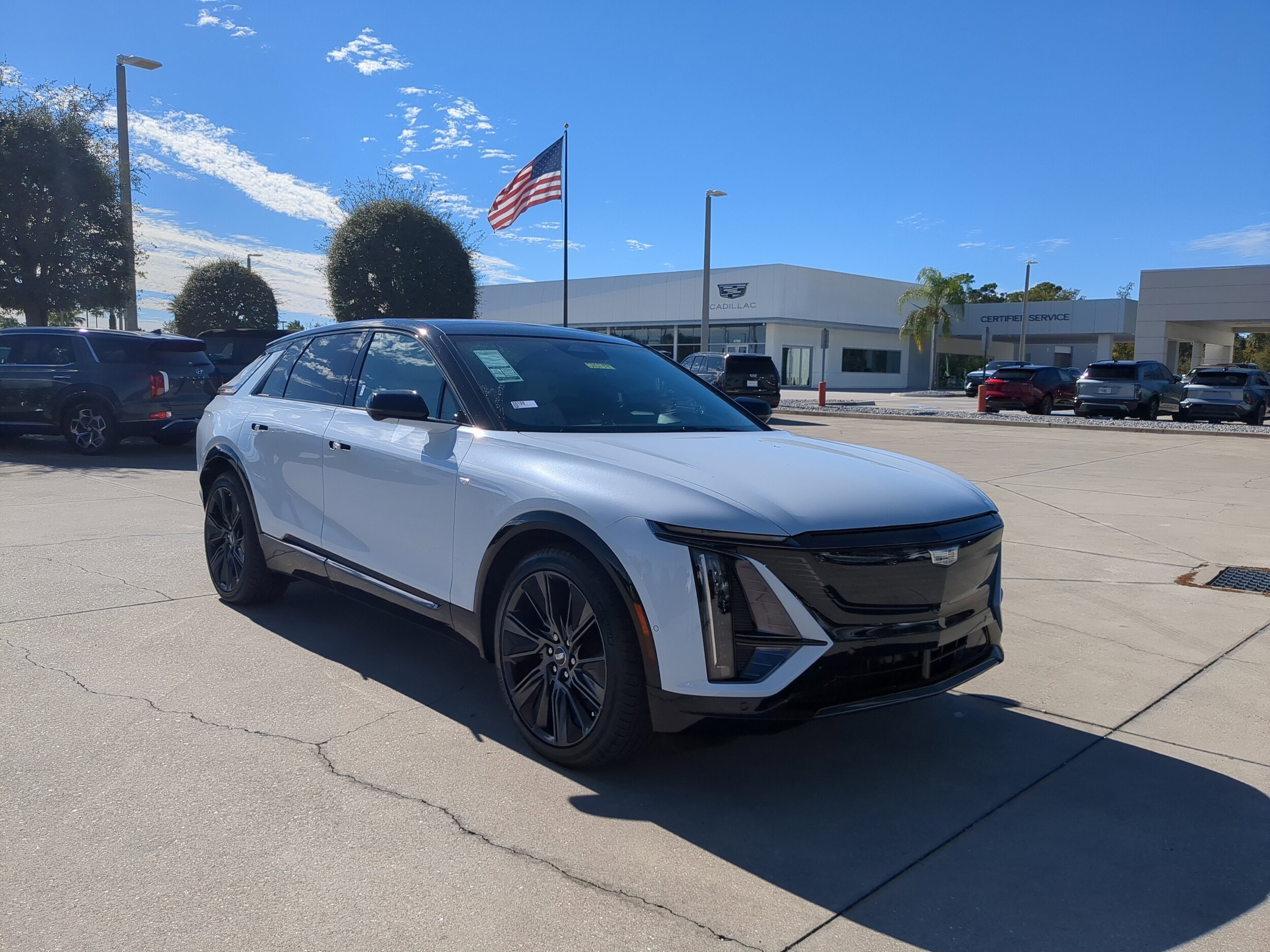 2026 Cadillac LYRIQ Signature Sport's photo