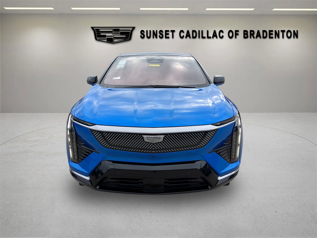 New 2026 CADILLAC OPTIQ Premium Luxury SUV