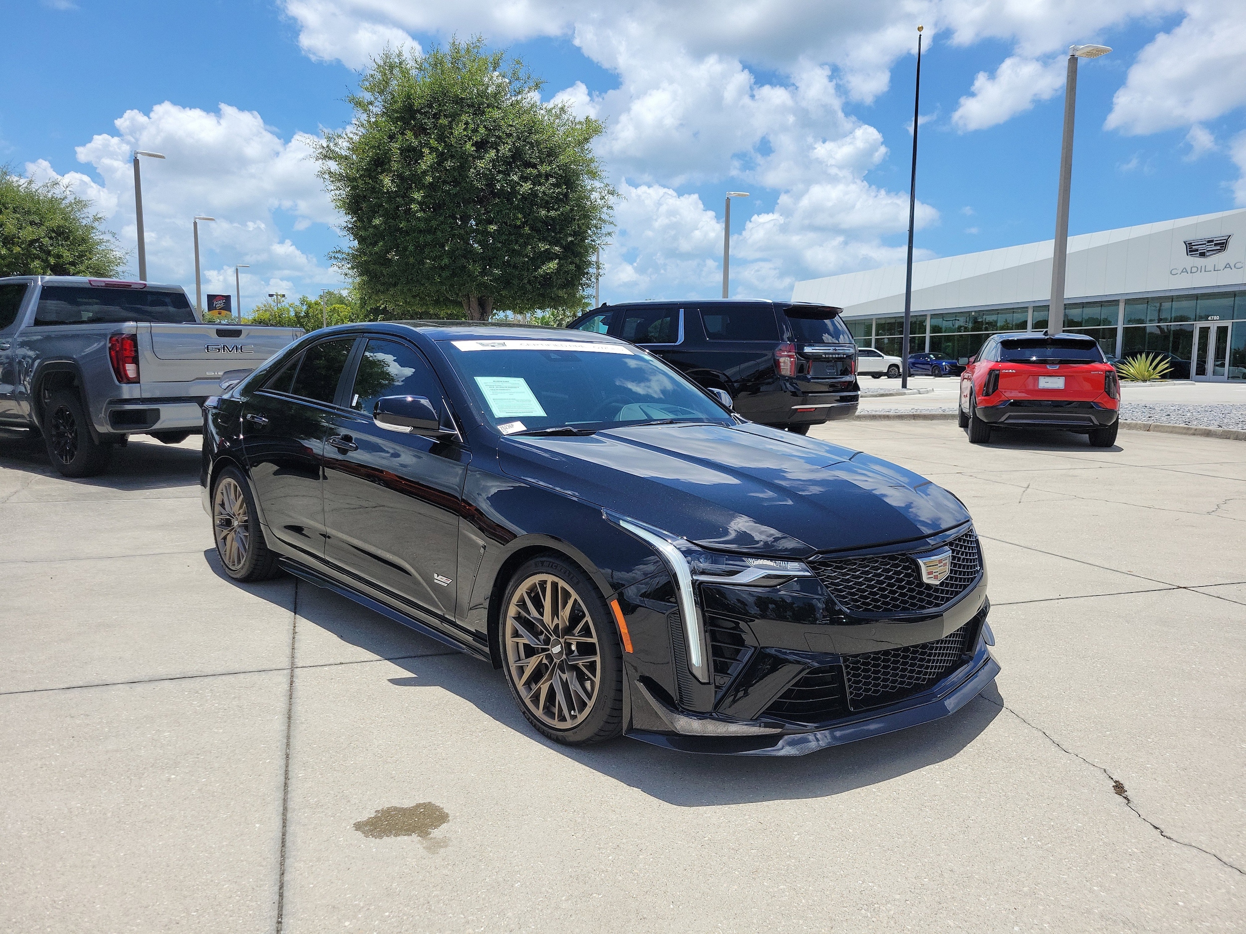 2024 Cadillac CT4 V-Series Blackwing's photo
