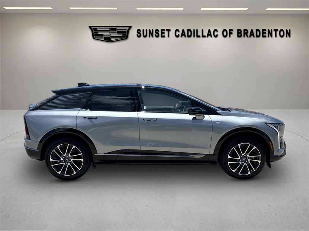 New 2026 CADILLAC OPTIQ Sport SUV