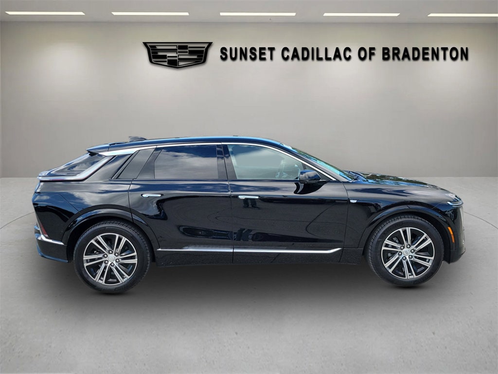 Certified 2025 CADILLAC LYRIQ Luxury 1 SUV