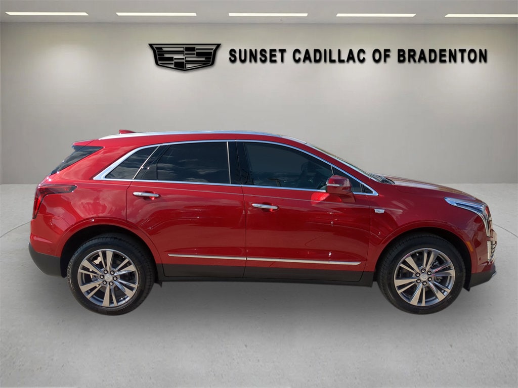 New 2026 CADILLAC XT5 Premium Luxury SUV