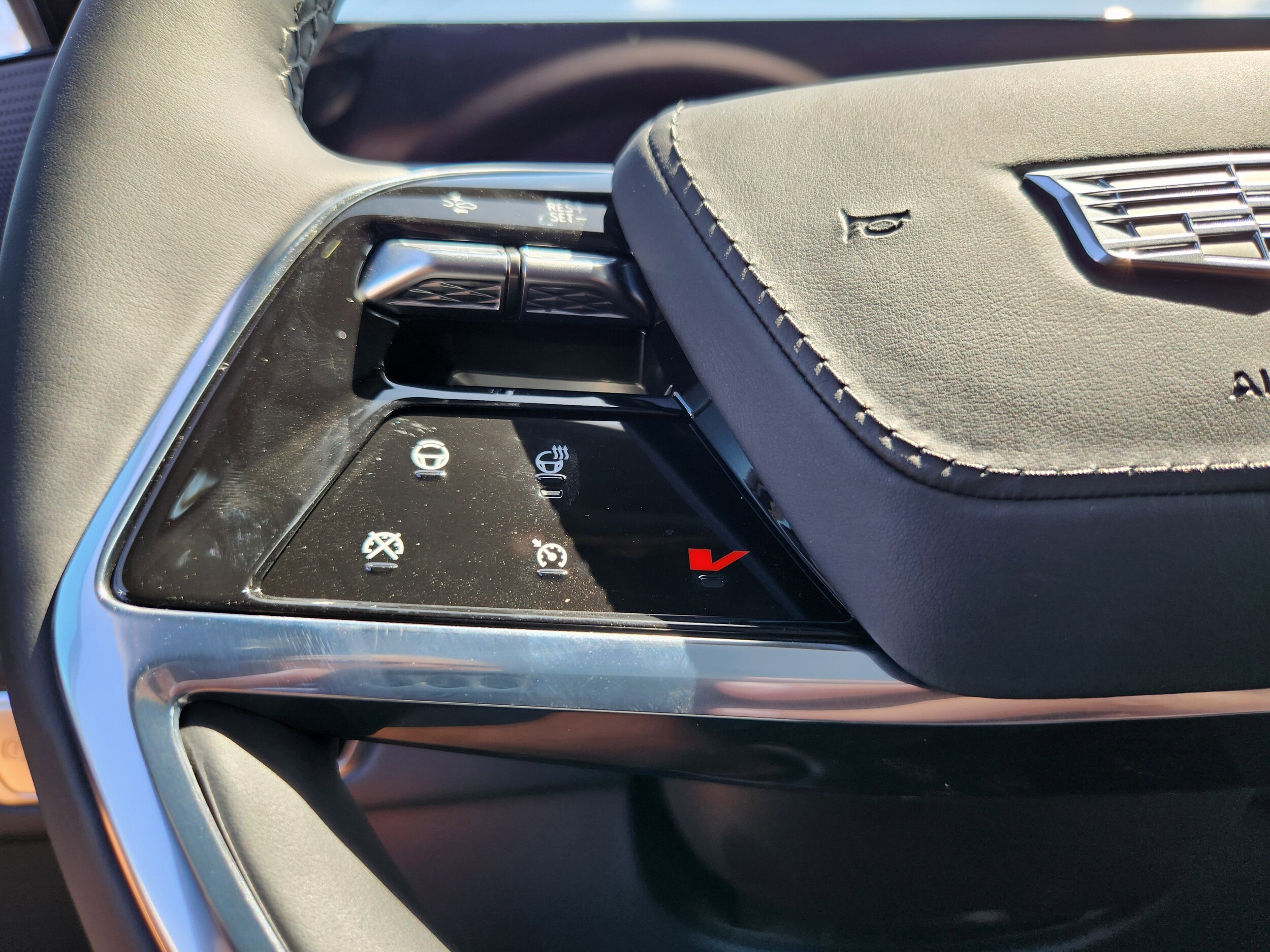 2025 Cadillac Escalade IQ Luxury 2 - Photo 31