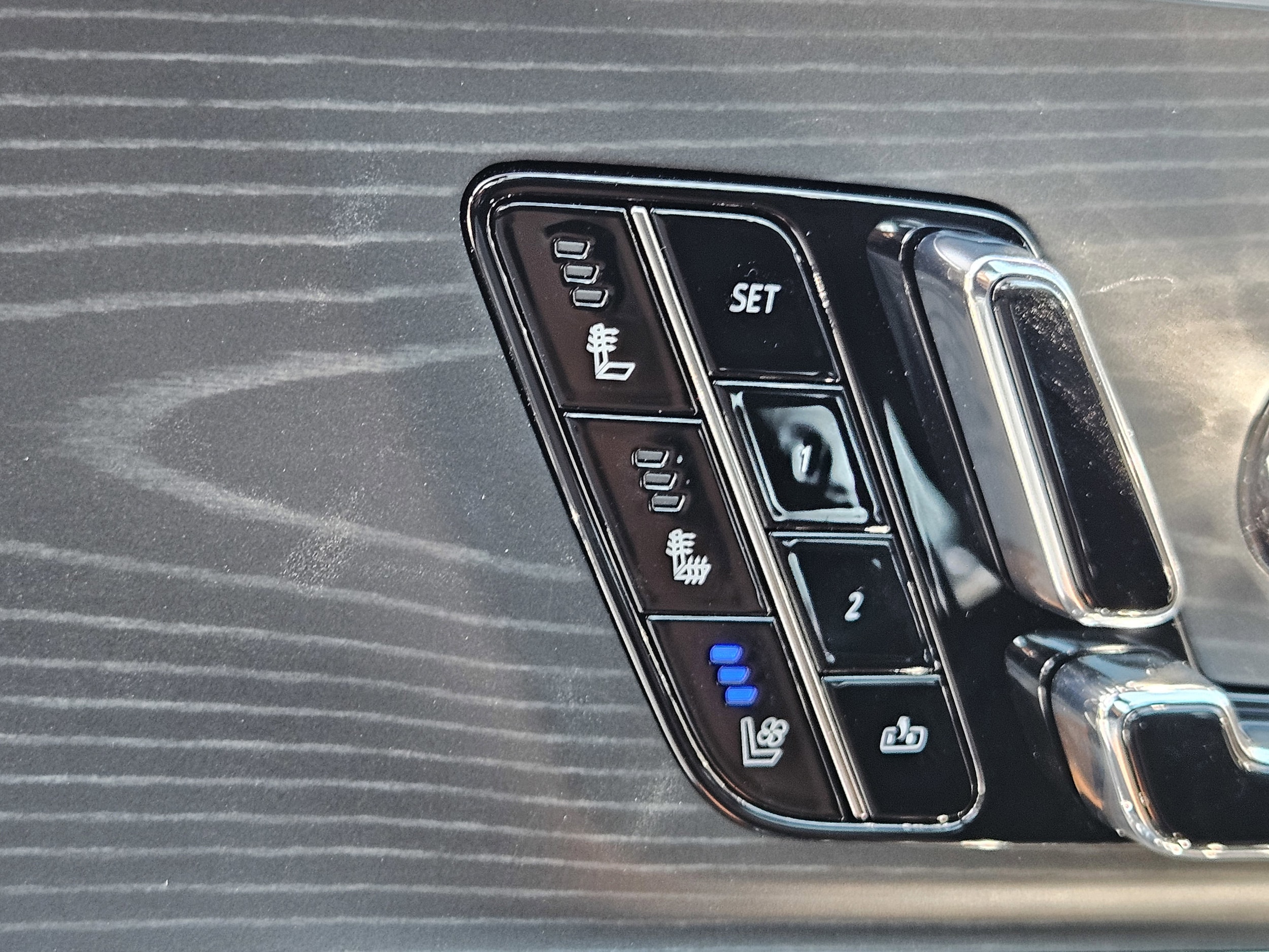 2025 Cadillac LYRIQ Sport 3 - Photo 28