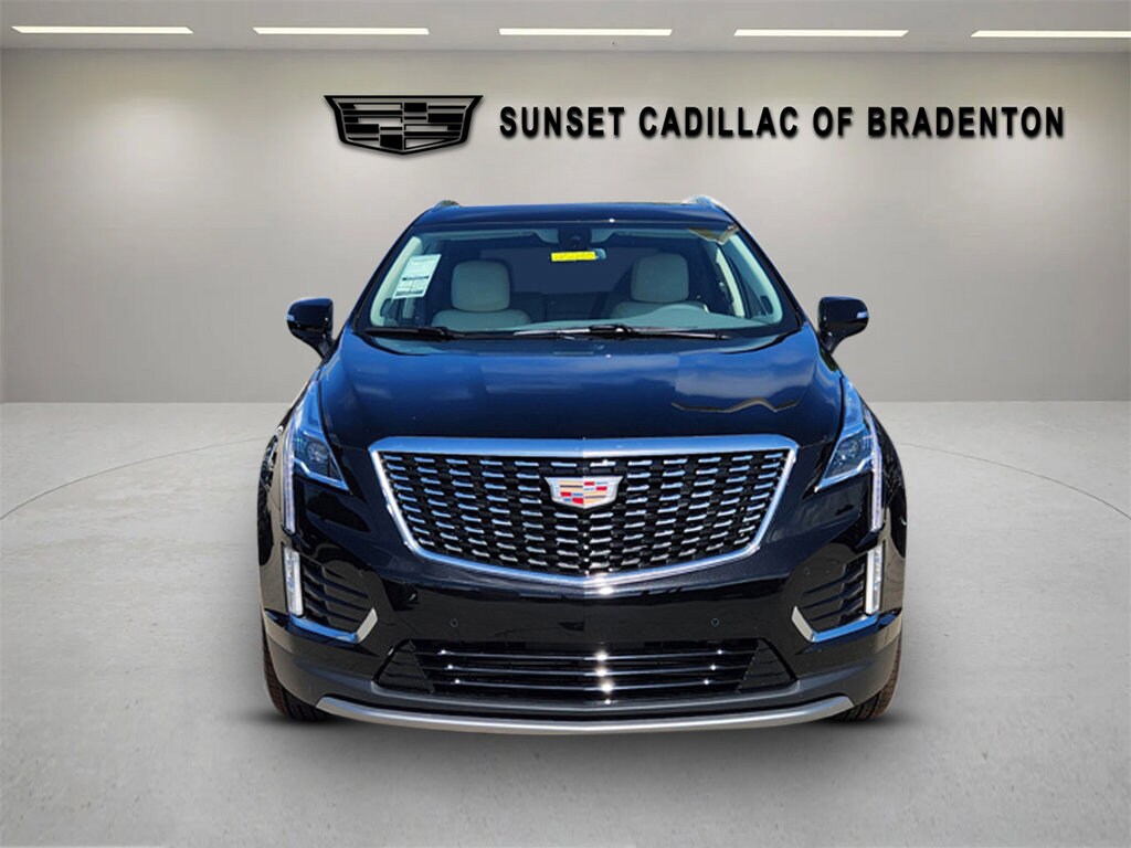 2025 Cadillac XT5 Premium Luxury photo 2