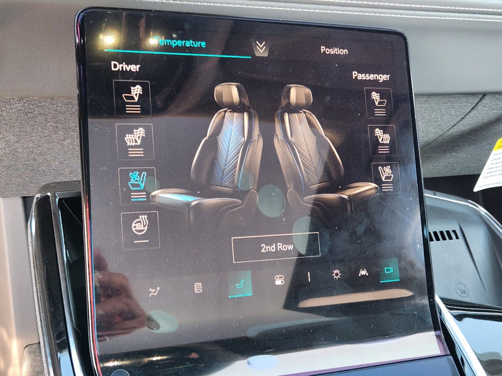 2025 Cadillac Escalade IQ Sport 1 - Photo 31