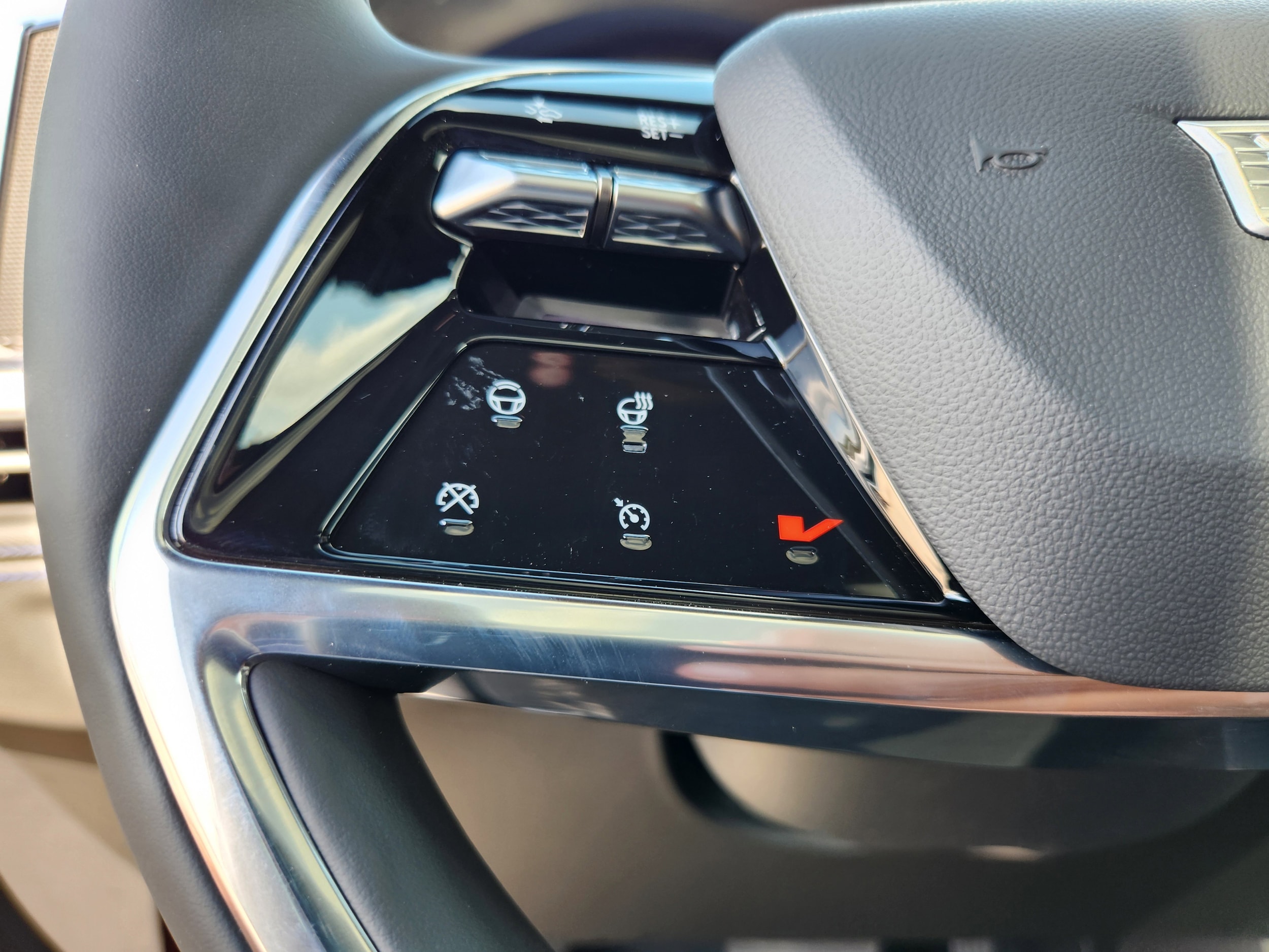 2025 Cadillac Escalade IQ Luxury 1 - Photo 33