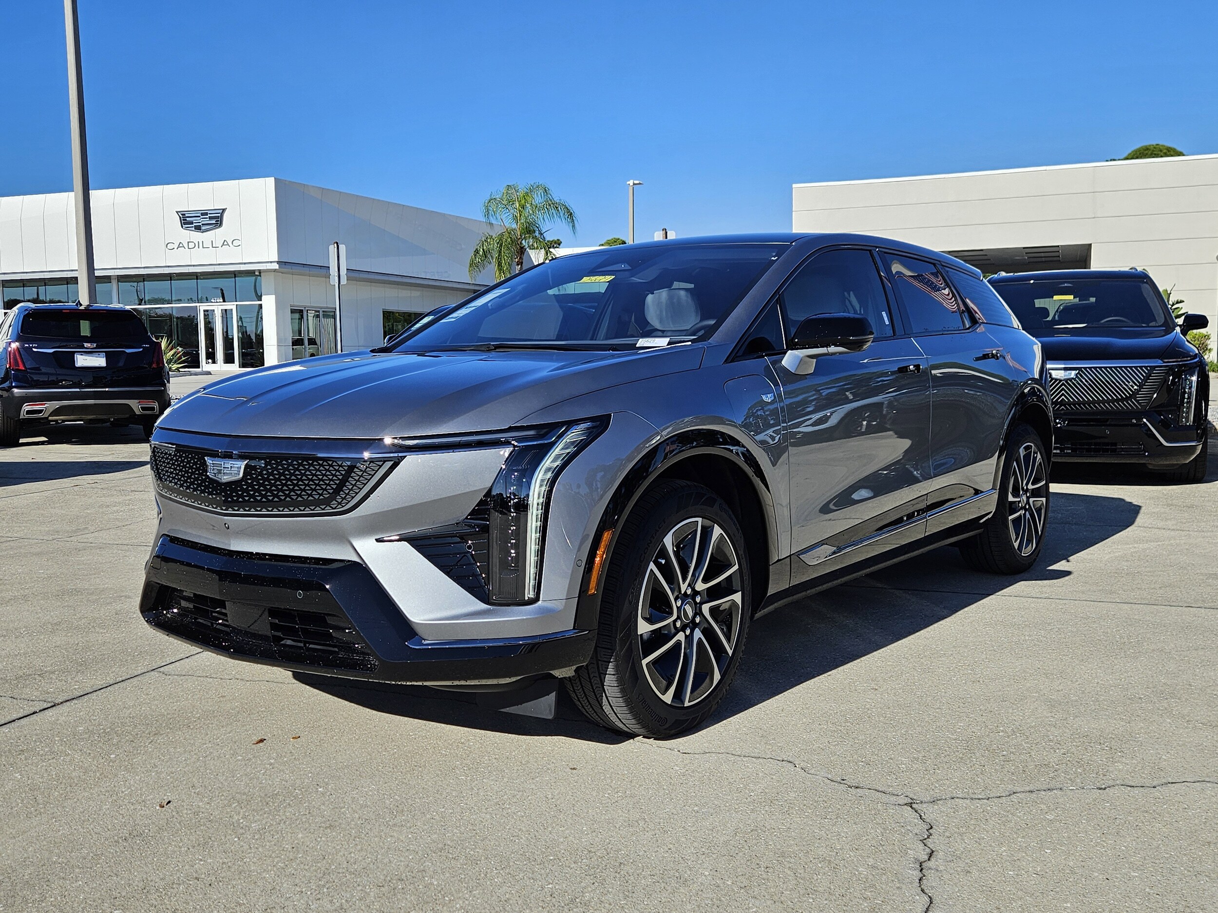 2025 Cadillac Optiq Sport photo 3