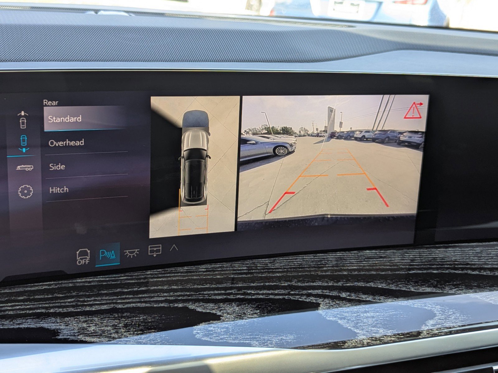 2025 Cadillac Escalade IQ Luxury 1 - Photo 26