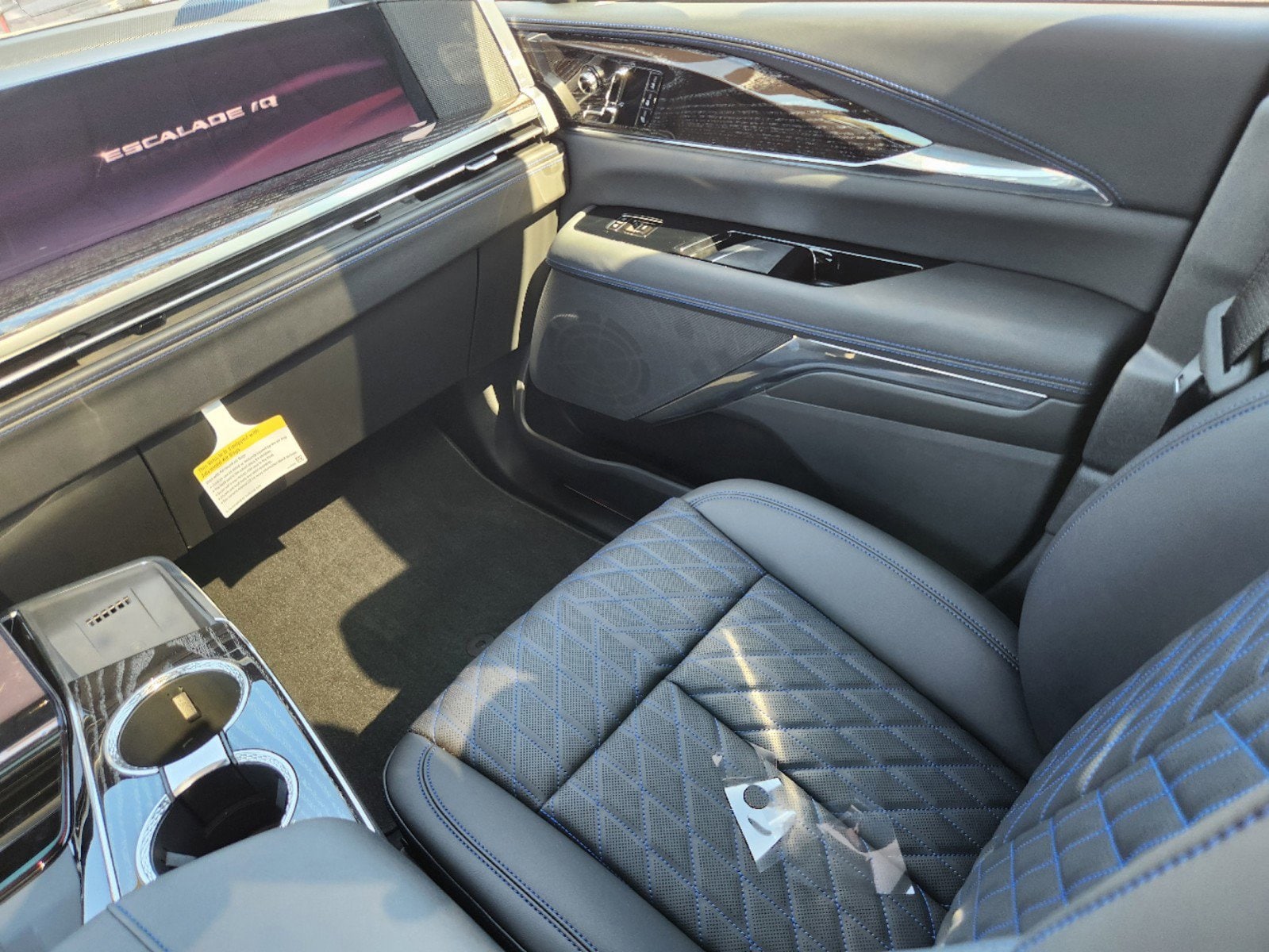 2025 Cadillac Escalade IQ Sport 1 - Photo 17