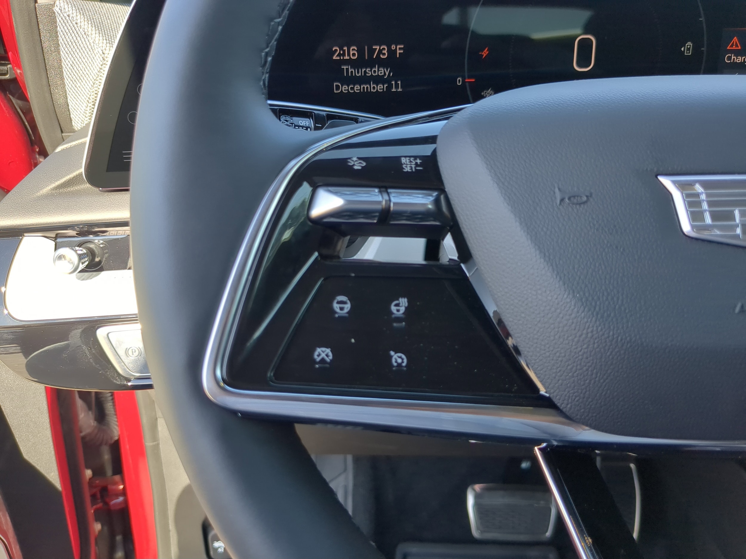 2026 Cadillac OPTIQ Luxury - Photo 31