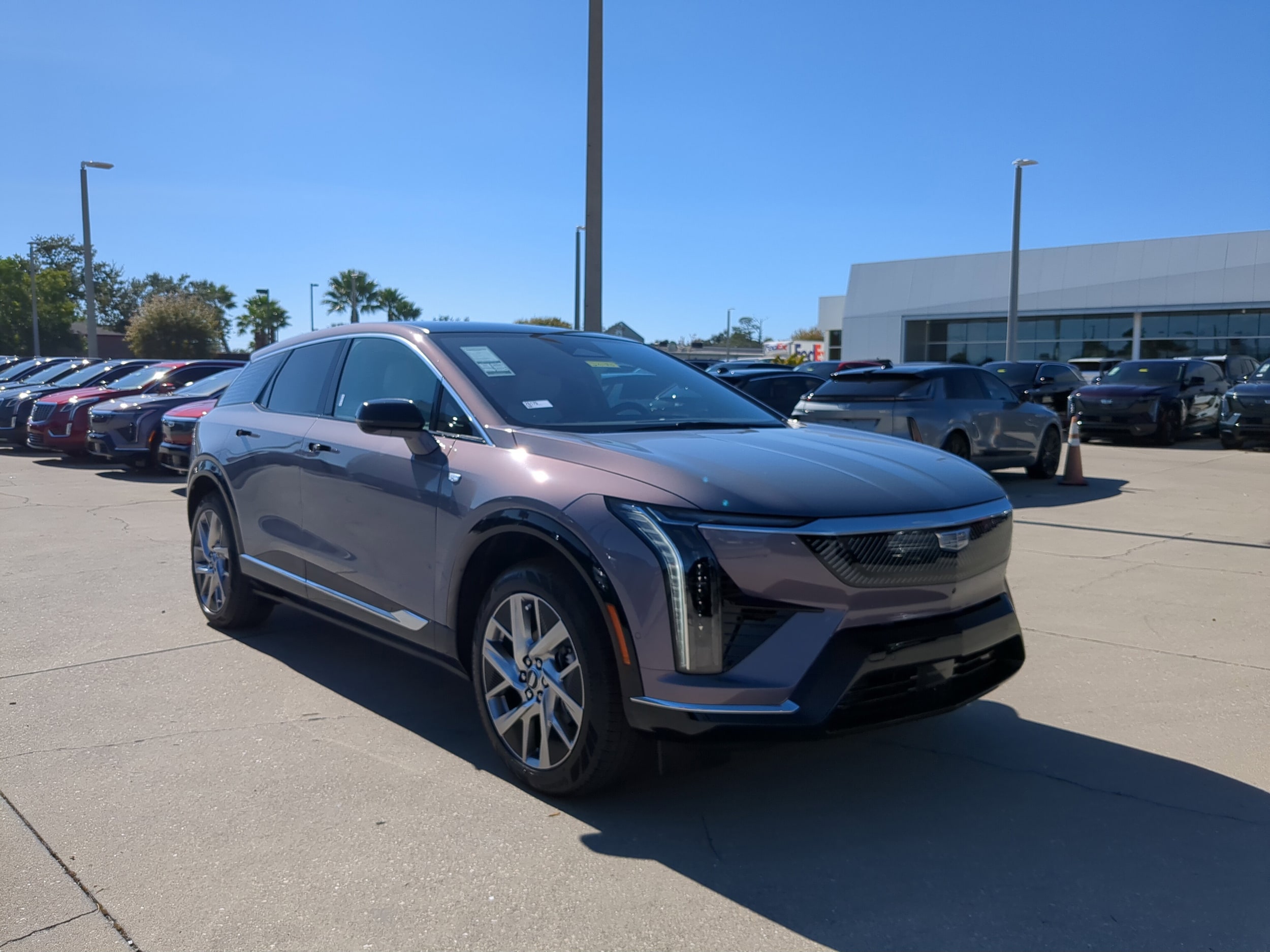 2026 Cadillac OPTIQ Luxury's photo