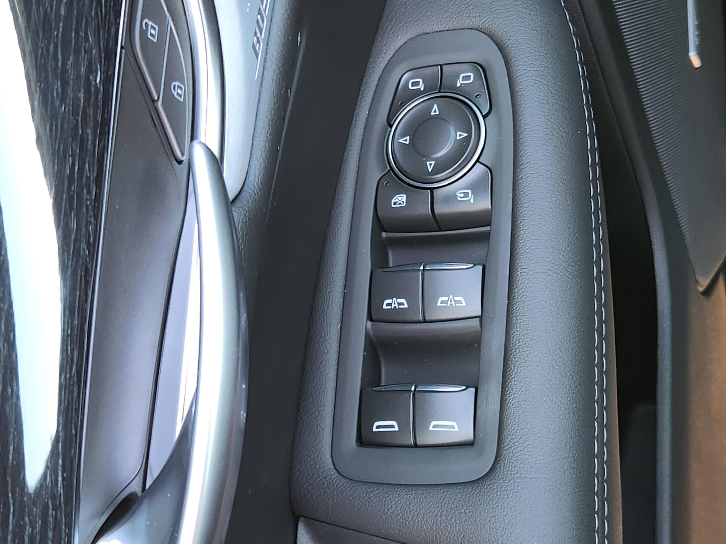 2025 Cadillac XT5 Premium Luxury - Photo 18