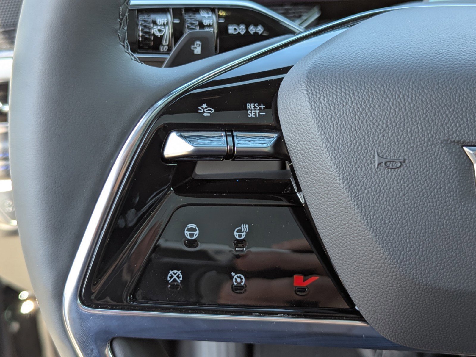 2025 Cadillac Escalade IQ Luxury 1 - Photo 31